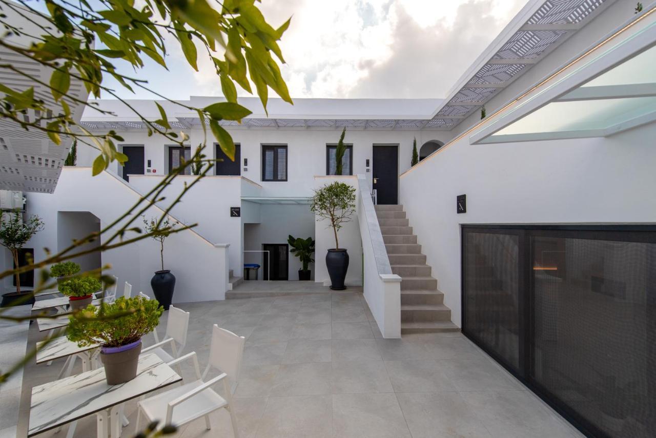 Central Boutique Hotel By Naoussa Hills Adults Only Εξωτερικό φωτογραφία